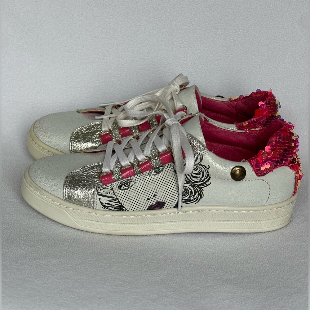 CHANII B Royal White Fuchsia Betty Leather Sneakers, Size EU 37/6.5 US